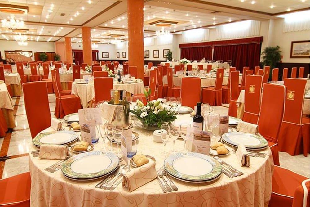 גיחון Hotel Begona Park מראה חיצוני תמונה